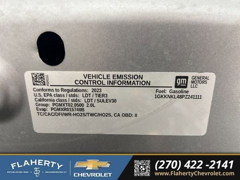 Used 2023 GMC Acadia SLE w/ Driver Convenience Package image 17