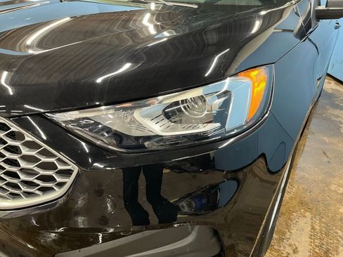 Used 2024 Ford Edge SE image 27