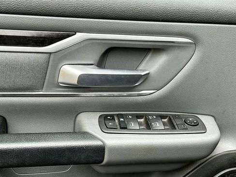 Used 2023 RAM 1500 Big Horn AWD/4WD image 18