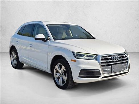 Used 2018 Audi Q5 2.0T Premium Plus w/ Premium Plus Package AWD/4WD image 3