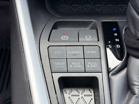 Used 2024 Toyota RAV4 XLE w/ Convenience Package AWD/4WD image 33