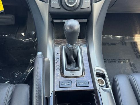 Used 2012 Acura TL image 30