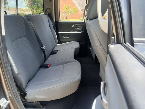 Used 2014 RAM 1500 Classic SLT RWD image 22