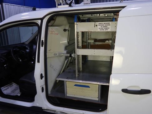 Used 2016 Ford Transit Connect XL FWD image 19