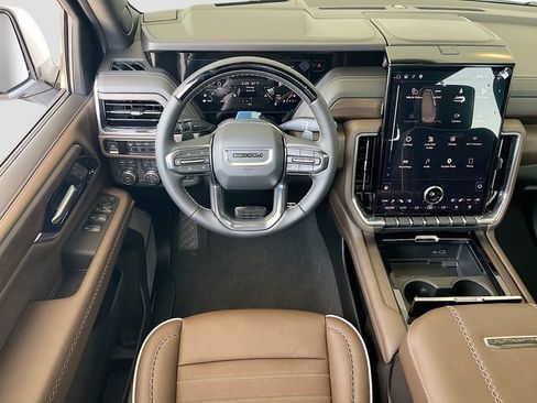 New 2026 GMC Yukon XL Denali Ultimate AWD/4WD image 16