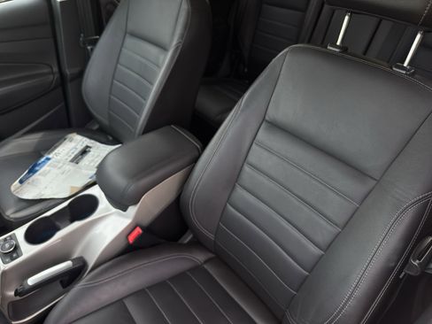 Used 2013 Ford Escape SEL AWD/4WD image 16