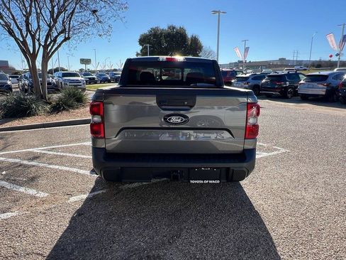 Used 2025 Ford Maverick Lariat image 4