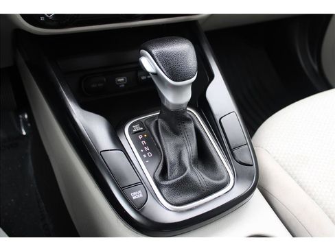 Used 2022 Kia Soul LX image 27