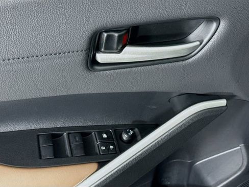 Certified 2026 Toyota Corolla Cross XLE w/ Convenience Package image 17