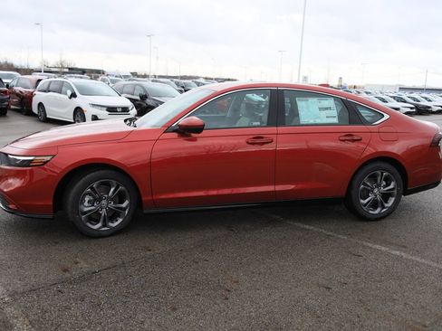 New 2026 Honda Accord EX-L image 9
