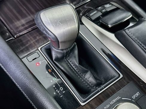 Used 2014 Lexus LS 460 w/ Comfort Package RWD image 25
