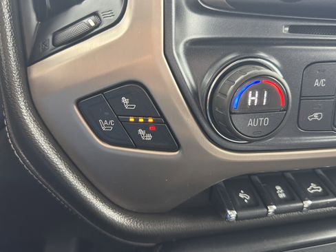 Used 2015 GMC Sierra 3500 Denali w/ Duramax Plus Package image 8