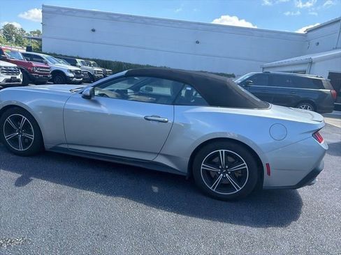 Used 2024 Ford Mustang Premium RWD image 10