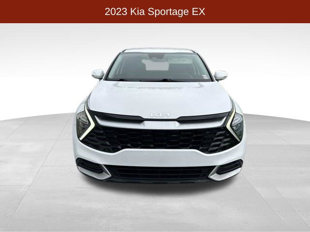 Used 2023 Kia Sportage EX FWD image 2