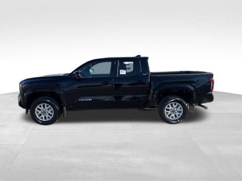 New 2026 Toyota Tacoma SR5 image 2