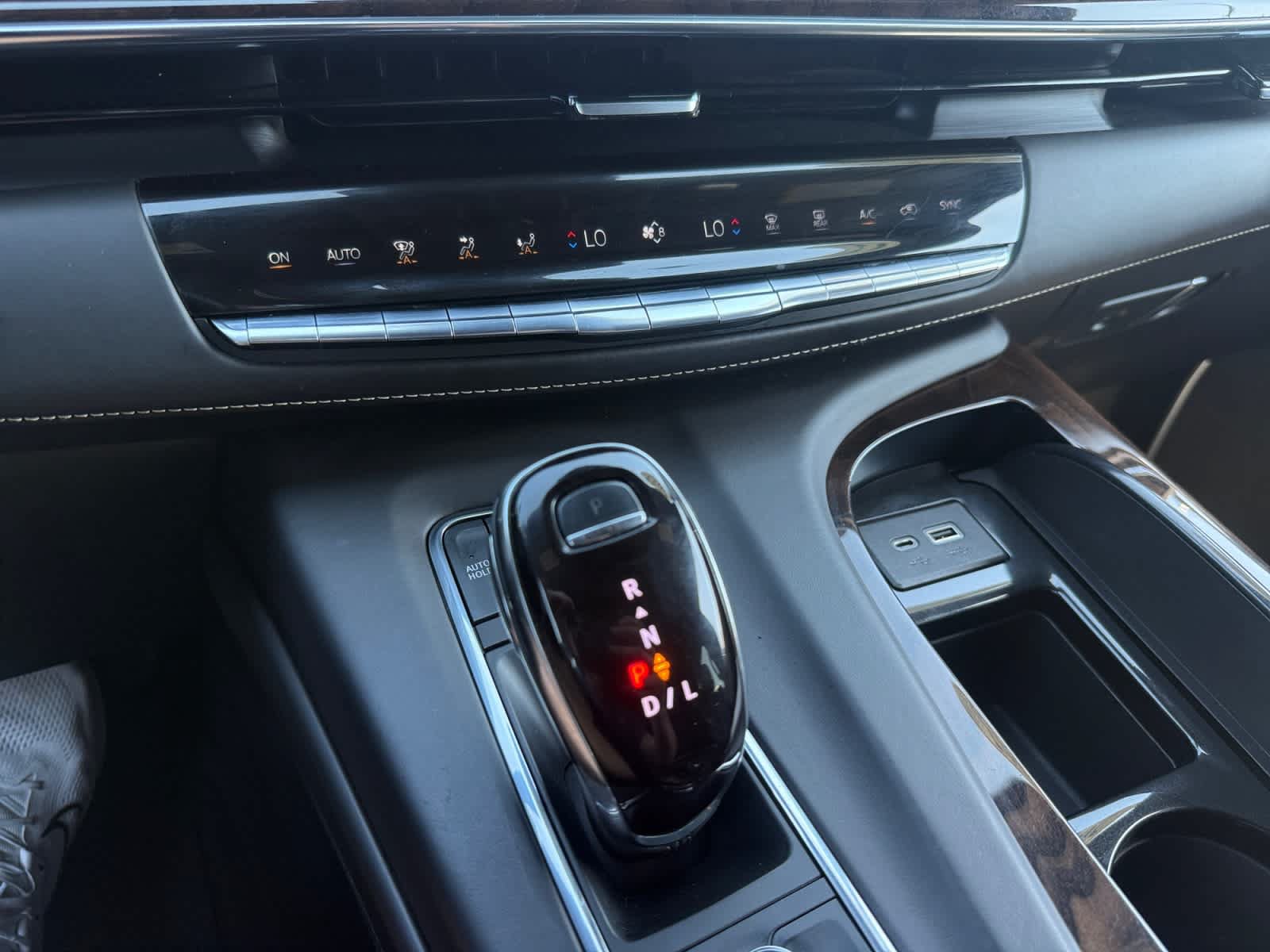 Used 2023 Cadillac Escalade Sport Platinum AWD/4WD image 21