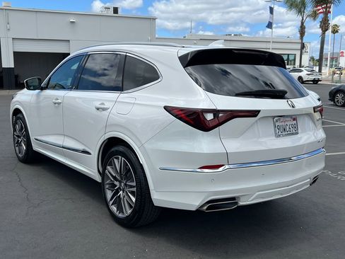Certified 2025 Acura MDX SH-AWD w/ Advance Package image 9