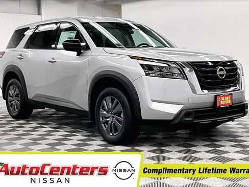 New 2025 Nissan Pathfinder S image 1