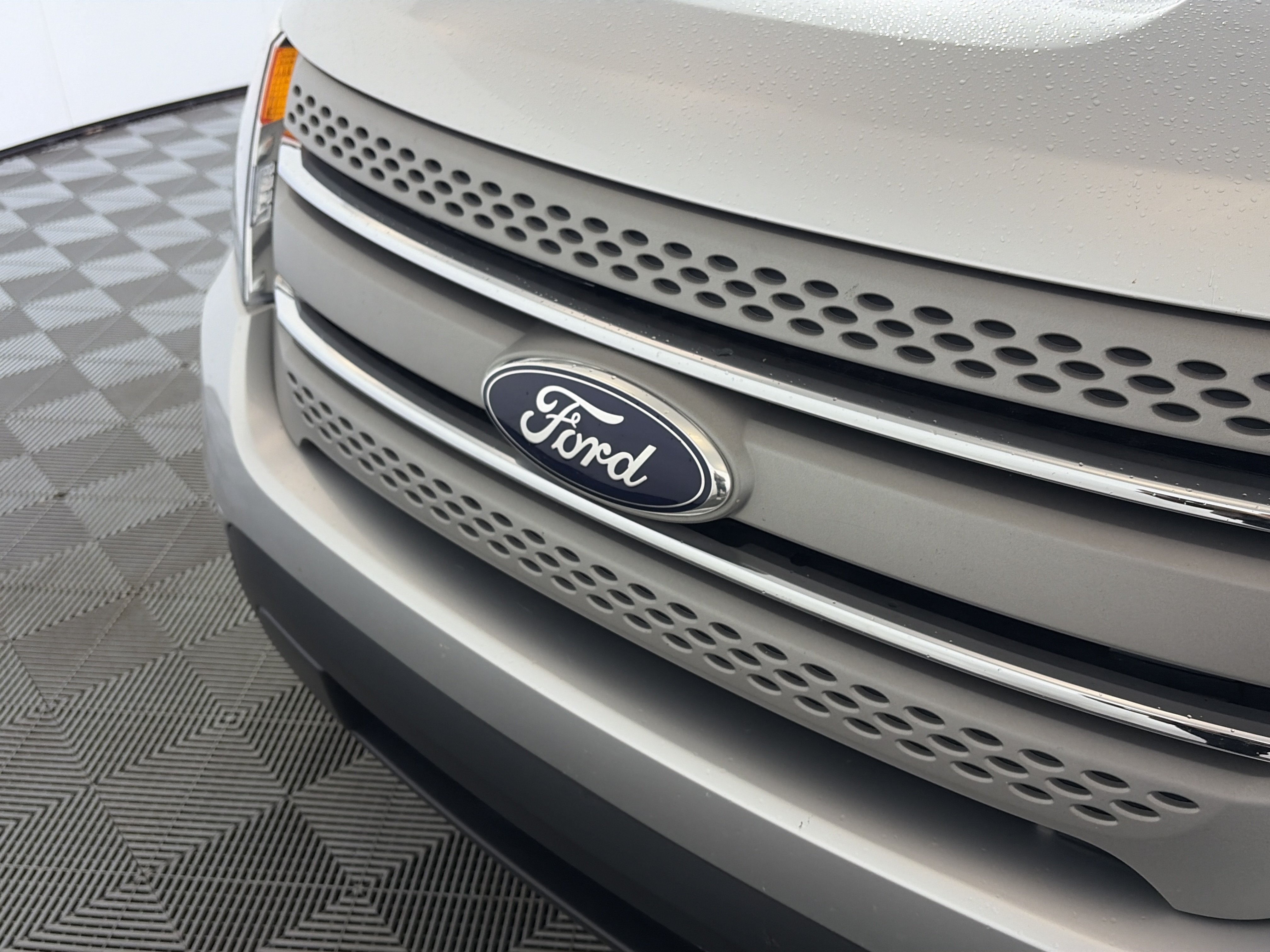 Used 2013 Ford Explorer FWD image 16