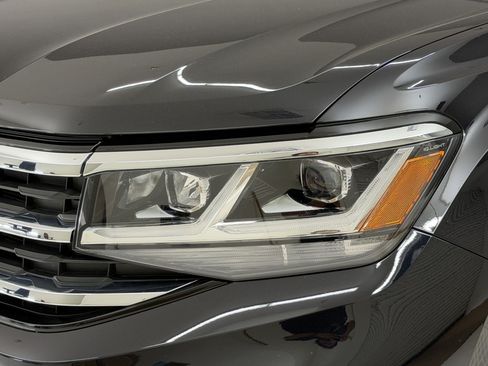 Used 2023 Volkswagen Atlas SE w/ Panoramic Sunroof Package AWD/4WD image 12
