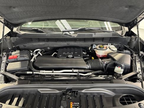 Used 2024 Chevrolet Silverado 1500 LT AWD/4WD image 43