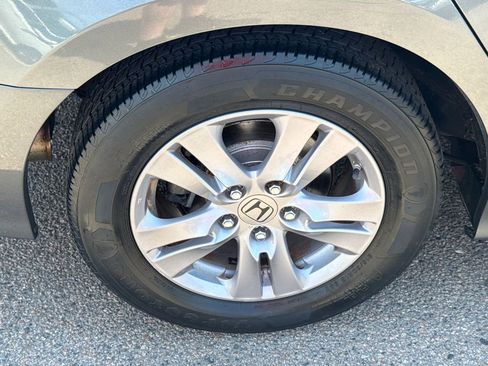 Used 2012 Honda Accord LX image 36