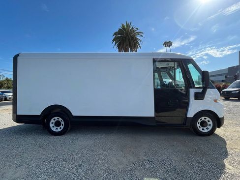 Used 2023 Chevrolet Brightdrop 600 w/ Active Safety Package 2 AWD/4WD image 6