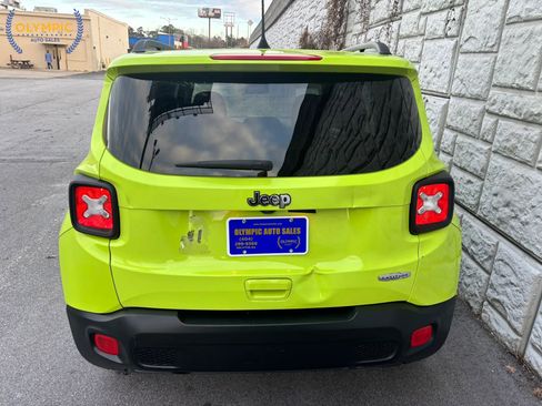 Used 2018 Jeep Renegade Latitude image 5
