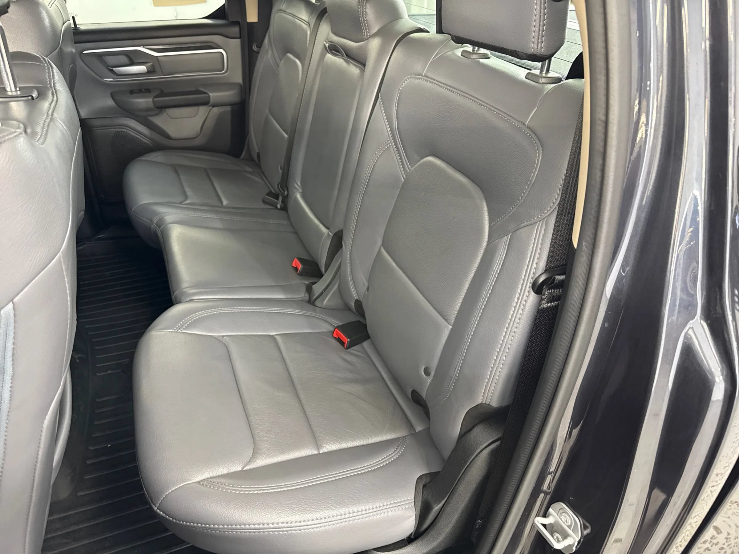Used 2020 RAM 1500 Big Horn AWD/4WD image 45