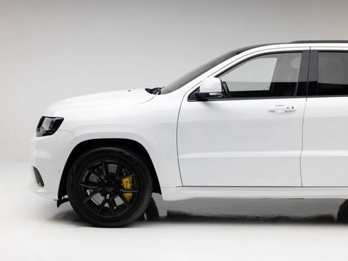 Used 2020 Jeep Grand Cherokee Trackhawk AWD/4WD image 17
