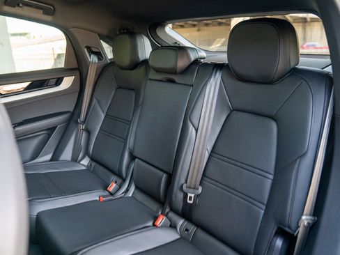 New 2026 Porsche Cayenne S image 24