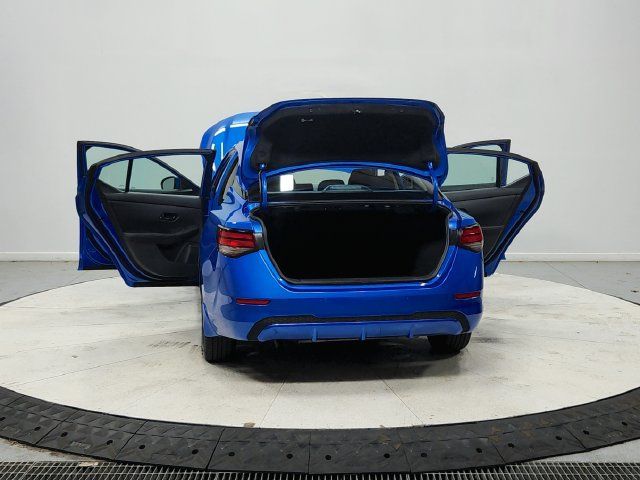 Used 2025 Nissan Sentra SV FWD image 15