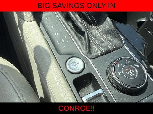 Used 2022 Volkswagen Atlas SEL AWD/4WD image 16