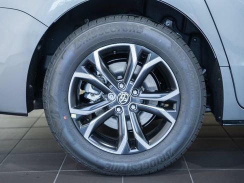 New 2026 Toyota Sienna Platinum AWD/4WD image 19