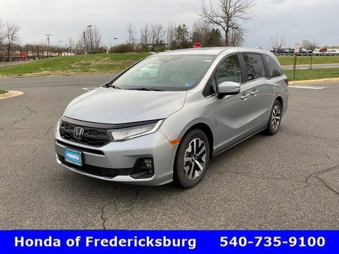 Used 2026 Honda Odyssey EX-L image 2