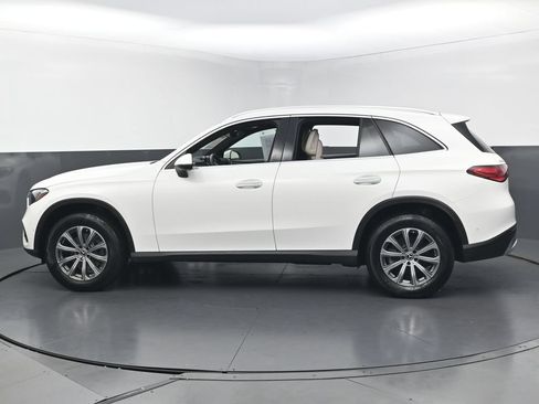 Used 2025 Mercedes-Benz GLC 300 4MATIC image 8