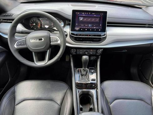 Certified 2025 Jeep Compass Limited AWD/4WD image 13