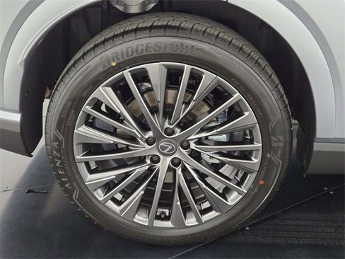 Used 2026 Lexus RX 450h AWD image 10