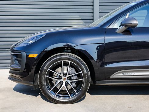 Certified 2026 Porsche Macan Turbo AWD/4WD image 11