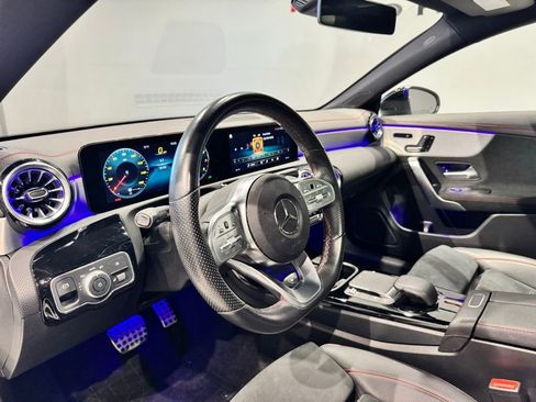 Used 2023 Mercedes-Benz CLA 250 4MATIC image 8