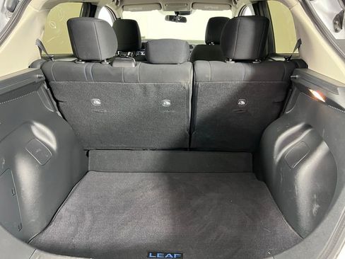 Used 2023 Nissan Leaf S image 25