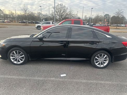 Used 2021 Honda Accord LX image 7