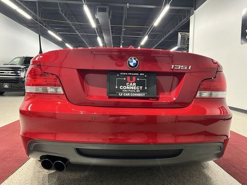 Used 2010 BMW 135i Convertible w/ Premium Pkg image 18