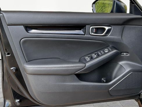 Used 2023 Honda Civic Touring image 19