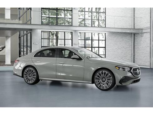 New 2026 Mercedes-Benz E 450 4MATIC Sedan image 13