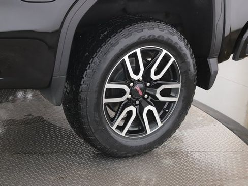 Used 2022 GMC Sierra 1500 AT4 w/ AT4 Premium Package image 14