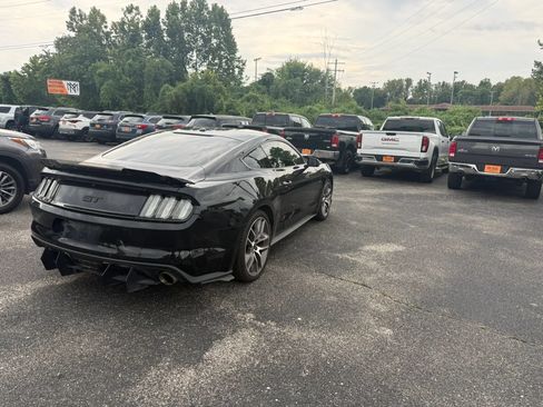 Used 2017 Ford Mustang GT Premium w/ Equipment Group 401A RWD image 5