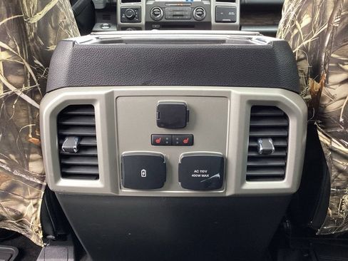 Used 2018 Ford F150 Lariat w/ Equipment Group 502A Luxury AWD/4WD image 15