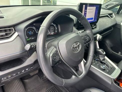 Used 2023 Toyota RAV4 XSE AWD/4WD image 7