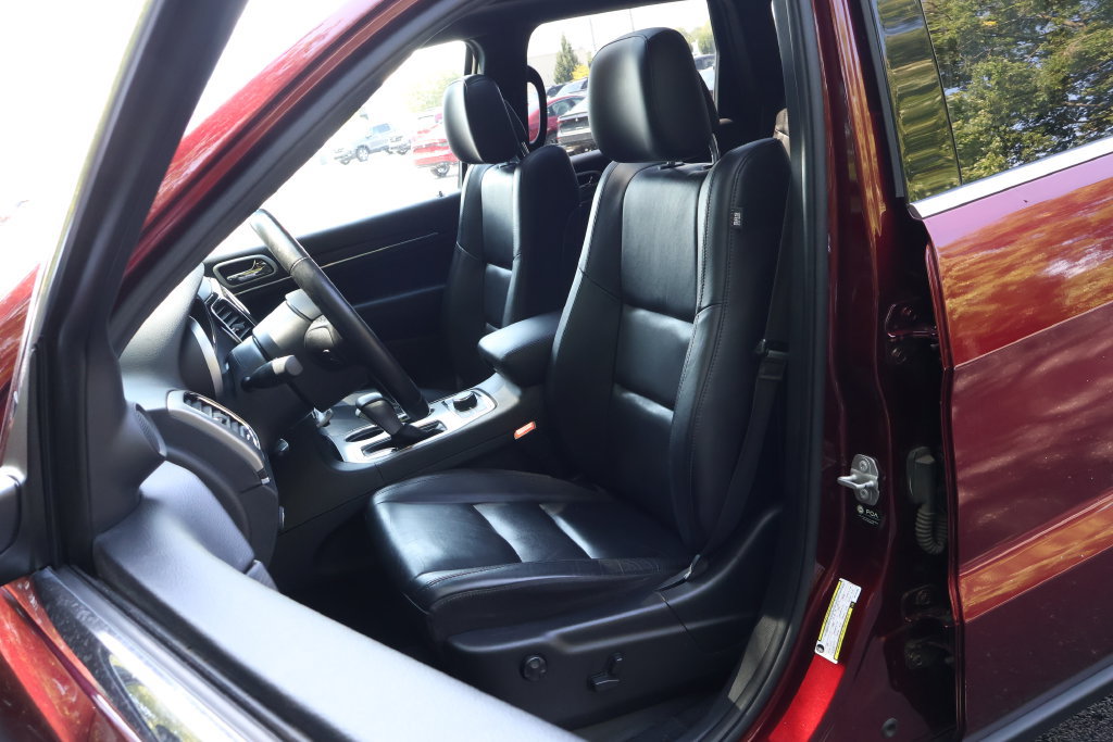 Used 2022 Jeep Grand Cherokee Limited w/ Tech Group AWD/4WD image 31
